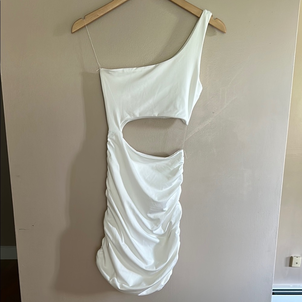 SHEIN White Asymmetrical One-Shoulder Bodycon Dress